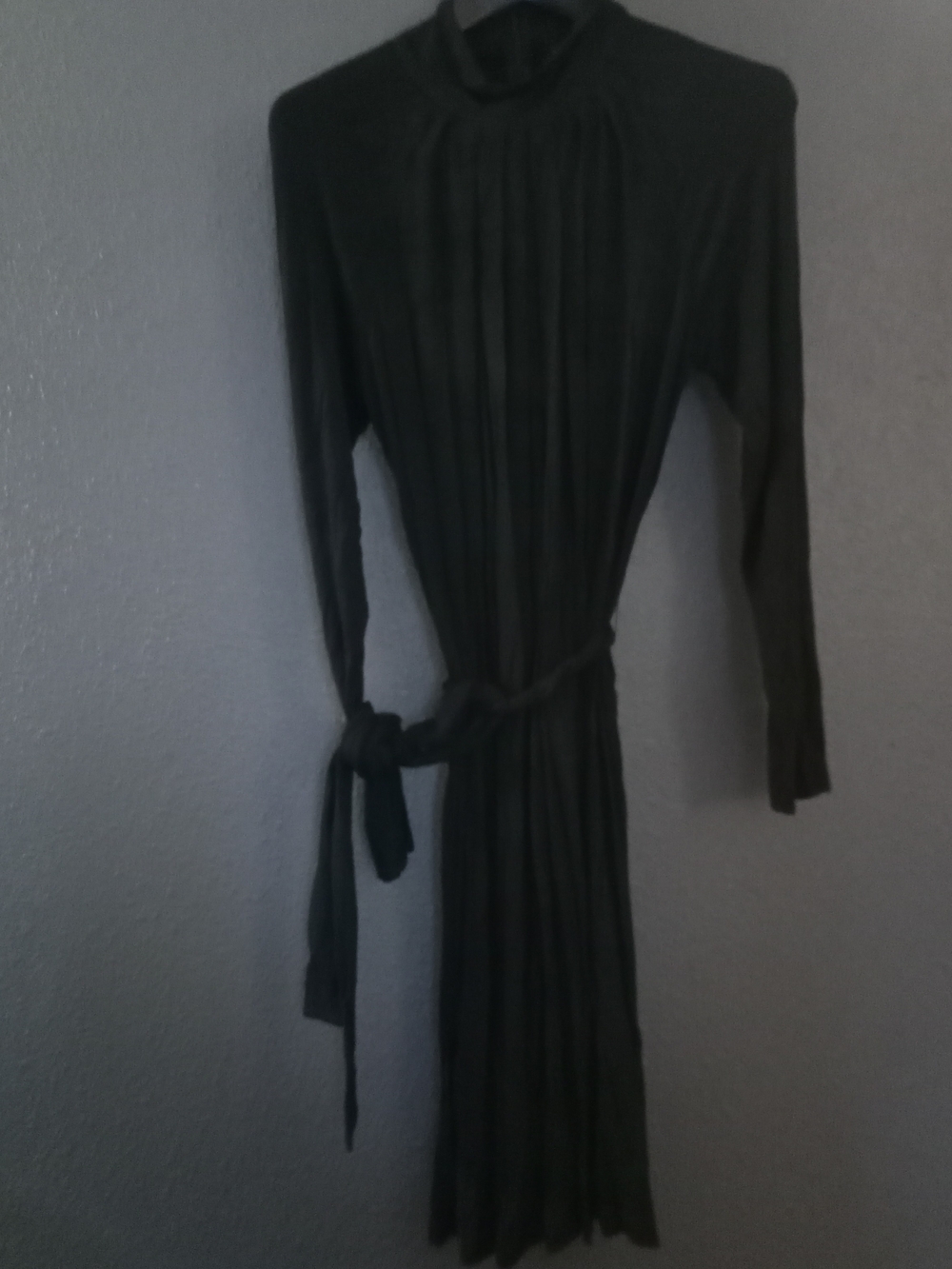 Linea by Louis Dell'Olio Black Long-Sleeve Tie-Waist Maxi Dress